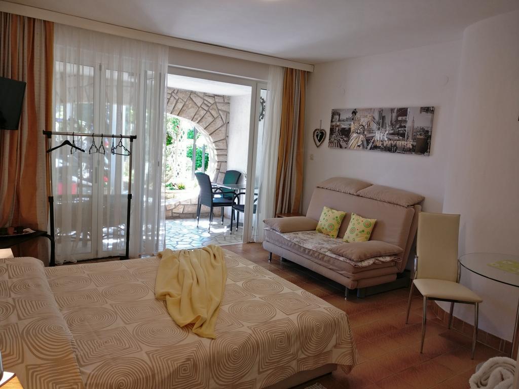 Apartments Ana - Ровинь Экстерьер фото