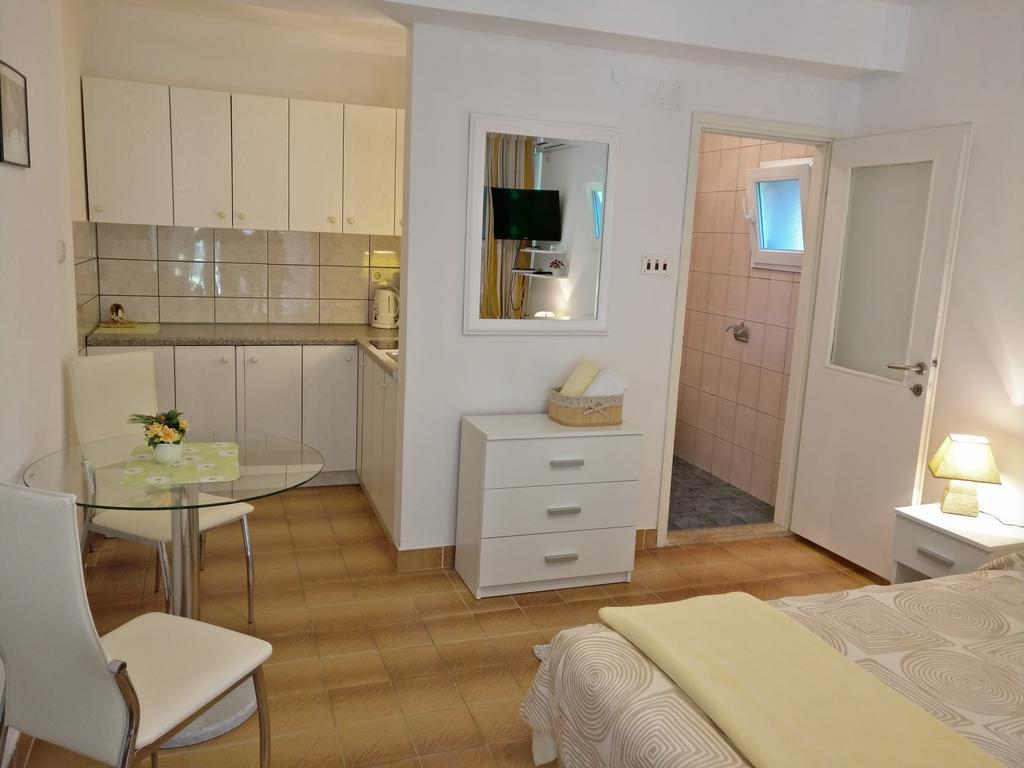 Apartments Ana - Ровинь Экстерьер фото
